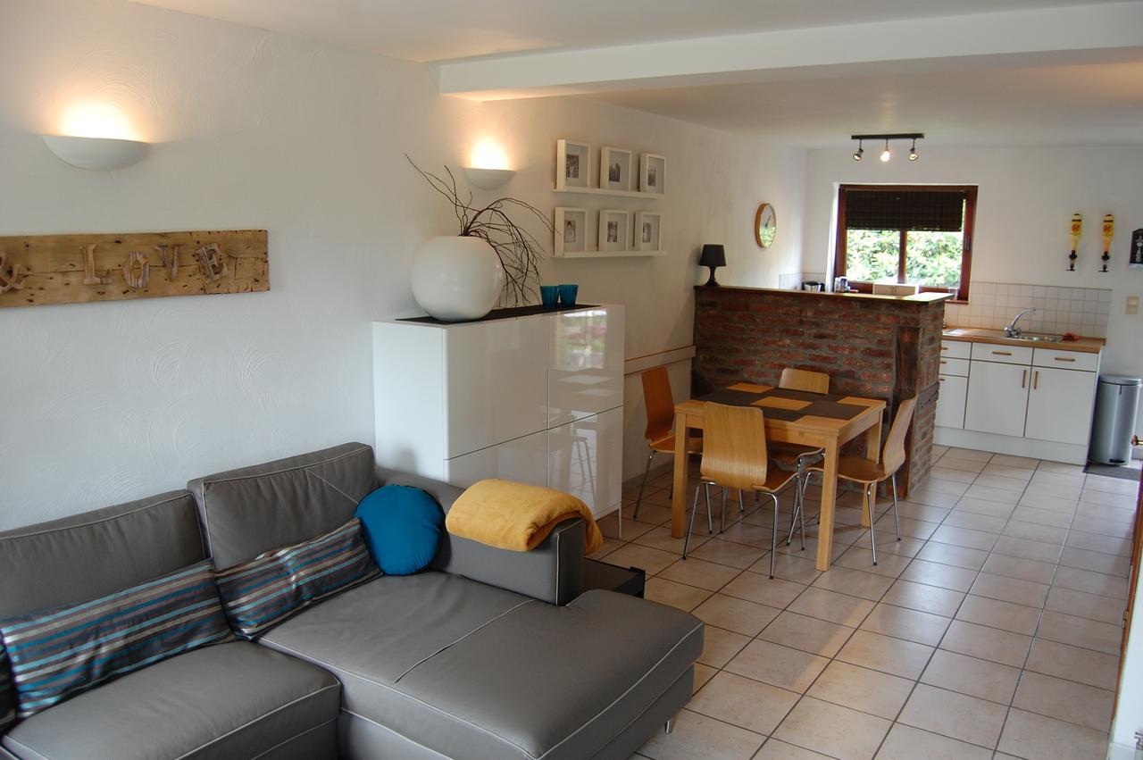 Appartement Fleurs Des Champs - Esc'Appart Рошфор Екстериор снимка